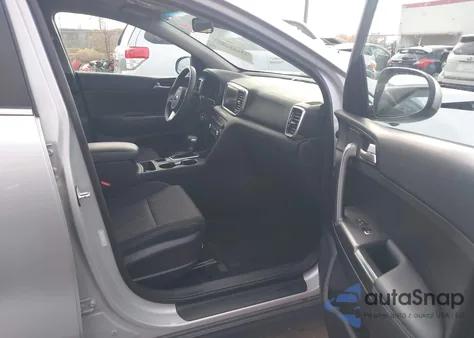 2020 Kia Sportage Lx z USA, uszkodzony, nr VIN KNDPMCAC3L7750808